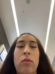 Holly_Play webcam stripchat model stream image