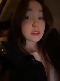 Peachy_Dream webcam model stream image