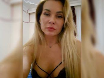 malika2025 webcam model stream image