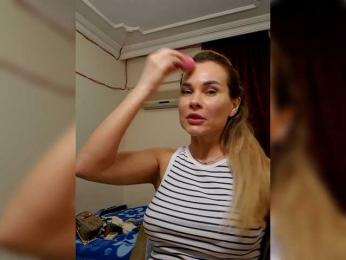 malika2025 webcam model stream image