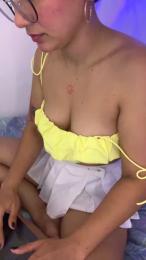 Hot_crisps webcam model stream image