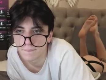 oliver_star_boy webcam model stream image