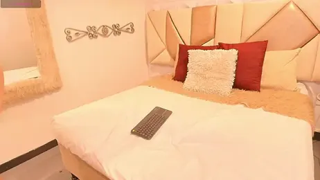 Nayla_Monroee webcam model stream image