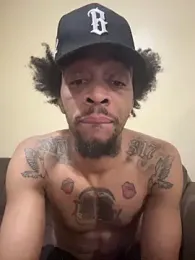 thefreakscomeoutatnight webcam model stream image