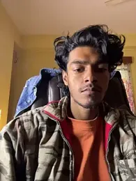 RavenKisses webcam model stream image