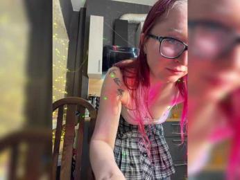 emma4you webcam bongacams model stream image