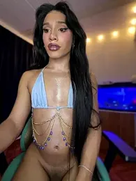 Emaa- webcam model stream image