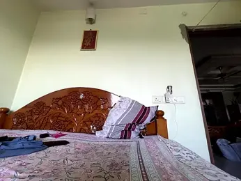 nivedthomas01 webcam model stream image