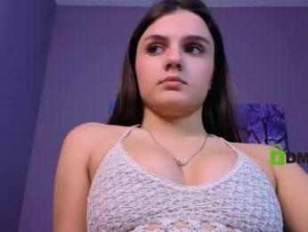 lisa_dark_ webcam model stream image