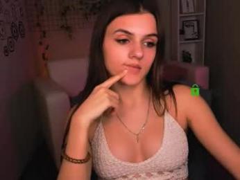 lisa_dark_ webcam model stream image