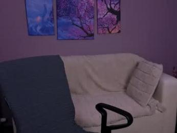 lisa_dark_ webcam model stream image