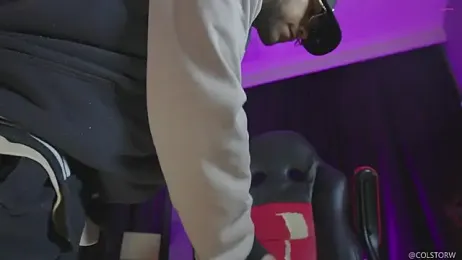 Colstorw_ webcam model stream image