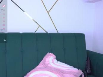 b3llaspring webcam model stream image