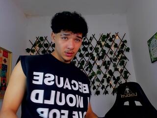 Tiven Prince webcam model stream image