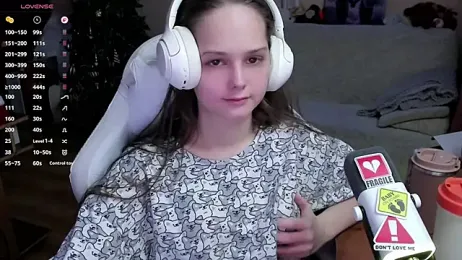 SharybbFace webcam model stream image