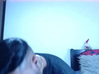 maximus_golden webcam model stream image