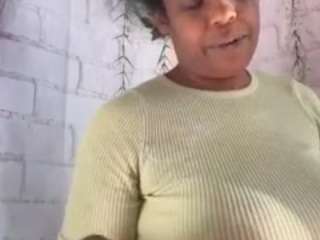 kitty-kash webcam model stream image