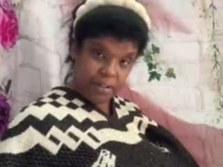 kitty-kash webcam model stream image