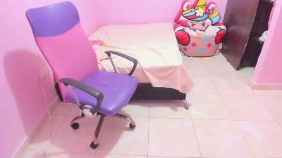 YHEVENIA_DIRTY webcam cam4 model stream image