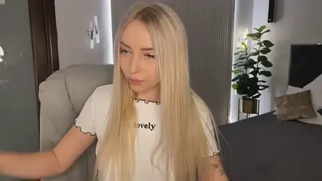 OhMyEmma webcam model stream image