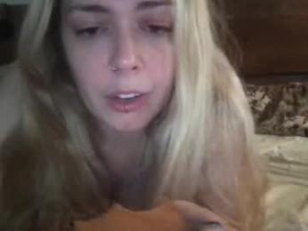 mis0h0rnybabii webcam model stream image