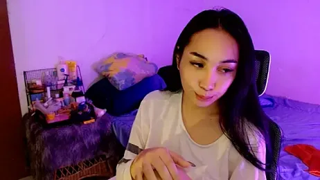 SweetLilly_18 webcam model stream image