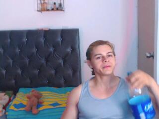 Erick Lion webcam model stream image