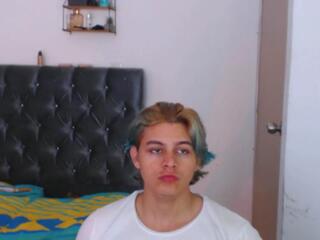Erick Lion webcam model stream image