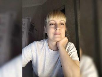 krisss2016 webcam model stream image