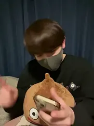 poketkuma webcam model stream image