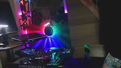 1st_omen webcam model stream image