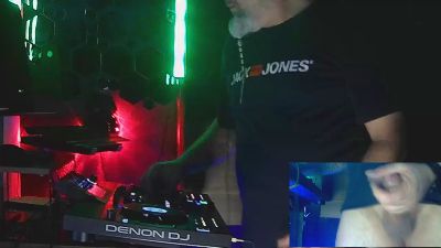 1st_omen webcam model stream image