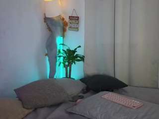 elissecinnamon webcam model stream image