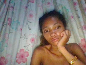 Monicaxa webcam bongacams model stream image