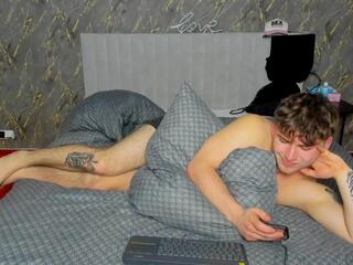 Lucian Vale webcam model stream image