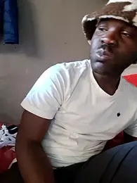 Petrossa webcam model stream image