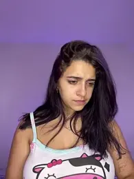 Alice777_ webcam model stream image