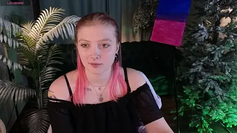 Kiki_shay webcam model stream image