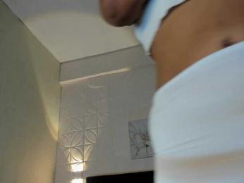 Emilly webcam model stream image