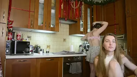 YKwhynot webcam model stream image