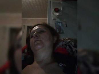 Juli-huston webcam bongacams model stream image