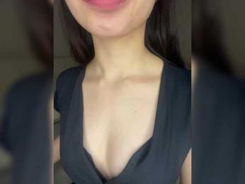 Myr-kiss webcam bongacams model stream image