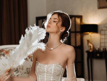 MeganMouris webcam model stream image