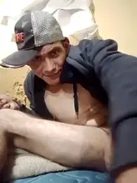 Cloud0nMycock webcam model stream image