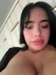 perla_kem_ webcam model stream image