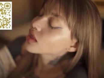 mileeena webcam model stream image