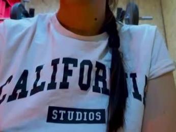 sonya_dead_ahead webcam model stream image