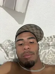 Otavio_01 webcam stripchat model stream image