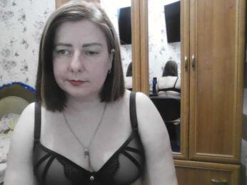 SophieNightAh webcam model stream image
