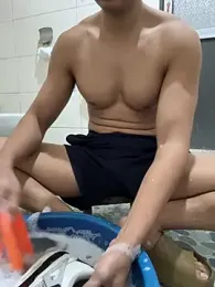 MuscleKing888 webcam model stream image